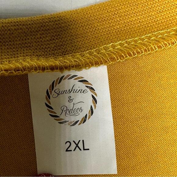 Sunshine & Rodeos Mustard Yellow aztec - 2X - Picture 2 of 7